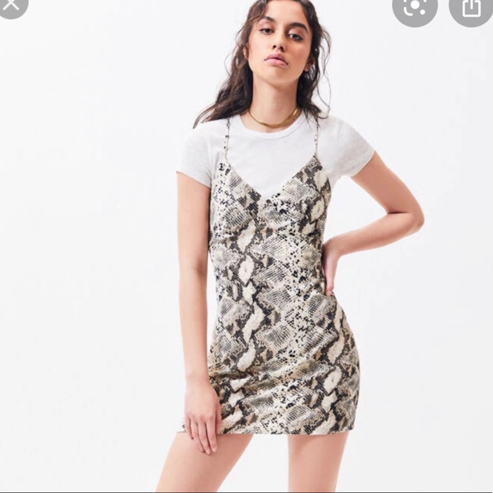 kendall & kylie dress